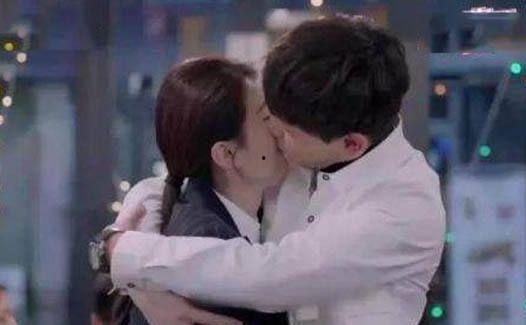 邓伦吻过的女明星,盘点与多位女明星的浪漫瞬间