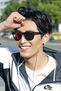 窦晓的个人资料,才华横溢的青年才俊，多领域成就斐然