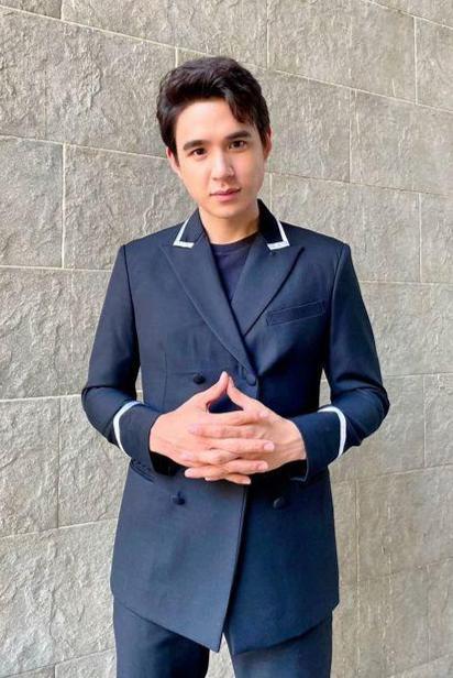 亚鹏明星,闪耀星途,璀璨人生